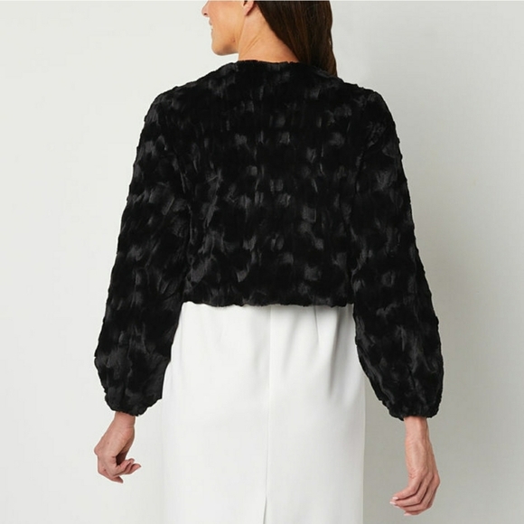 Perceptions Faux Fur Women's Round Neck Long Sleeve Shrug - Picture 4 of 12